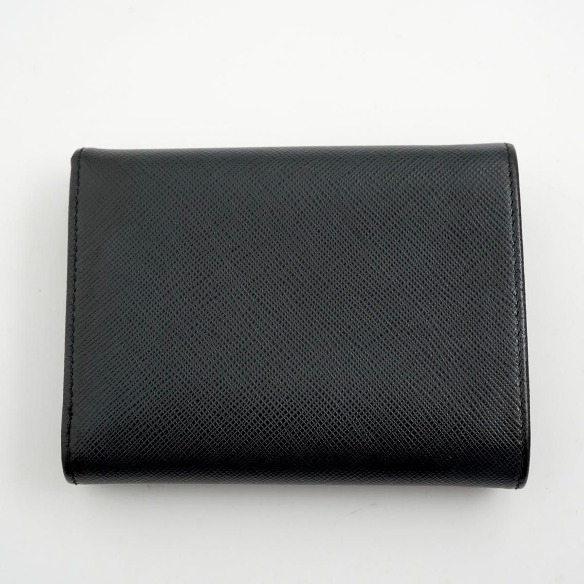 未使用・展示品】 PRADA プラダ ミニ財布 三つ折り サフィアーノ 未使用・展示品】 PRADA プラダ ミニ財布 三つ折り サフィアーノ