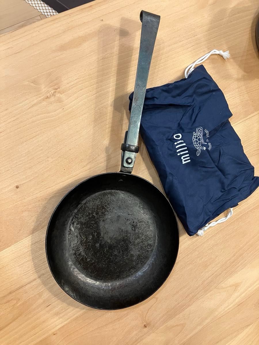millio ミリオ 安隨製作所 折りたたみ フライパン 22㎝ サンゾー millio ミリオ 安隨製作所 折りたたみ フライパン 22㎝ サンゾー
