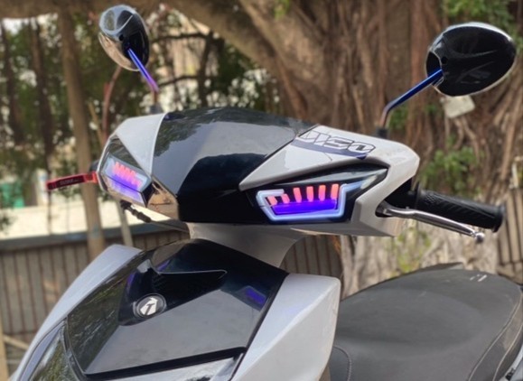 シグナスX 4型 カスタムウインカー ポジション sea5j sed8j シグナスX 4型 カスタムウインカー ポジション sea5j sed8j