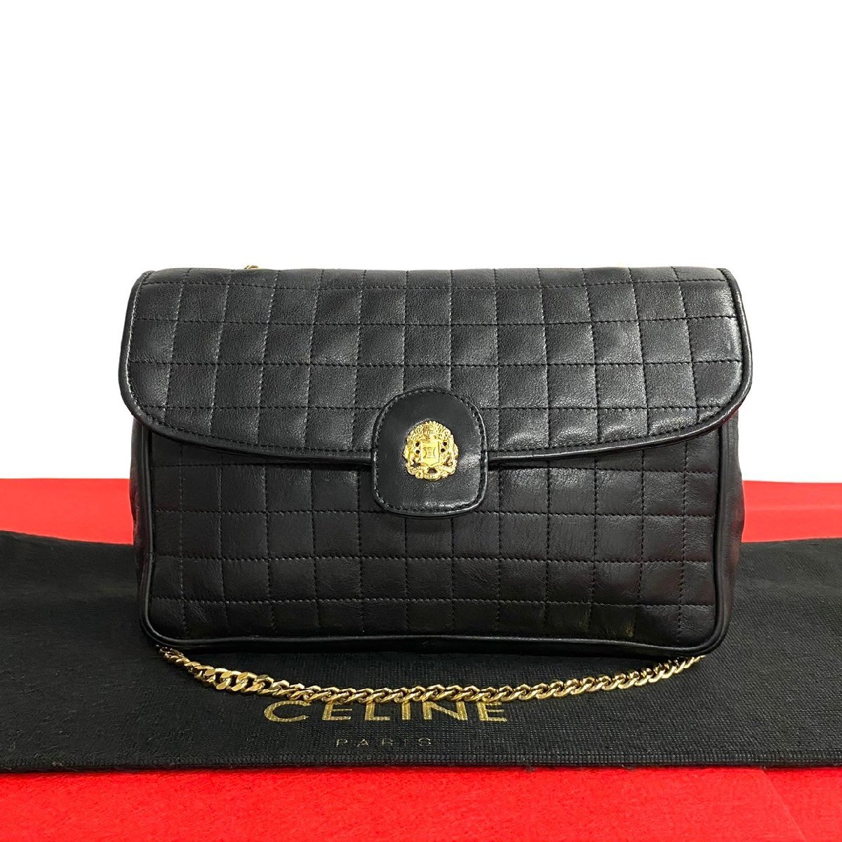 セリーヌ トリオンフ ロゴ CELINE /セリーヌ トリオンフ ロゴ キルティング レザーショルダー黒