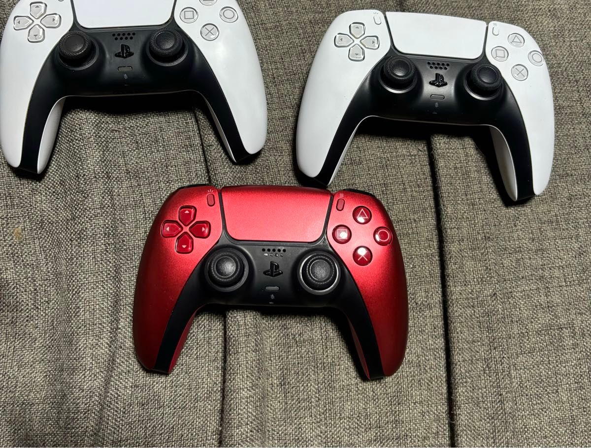 人気を誇る PS5 DualSense ワイヤレスコントローラー ヴォルカニック コントローラー