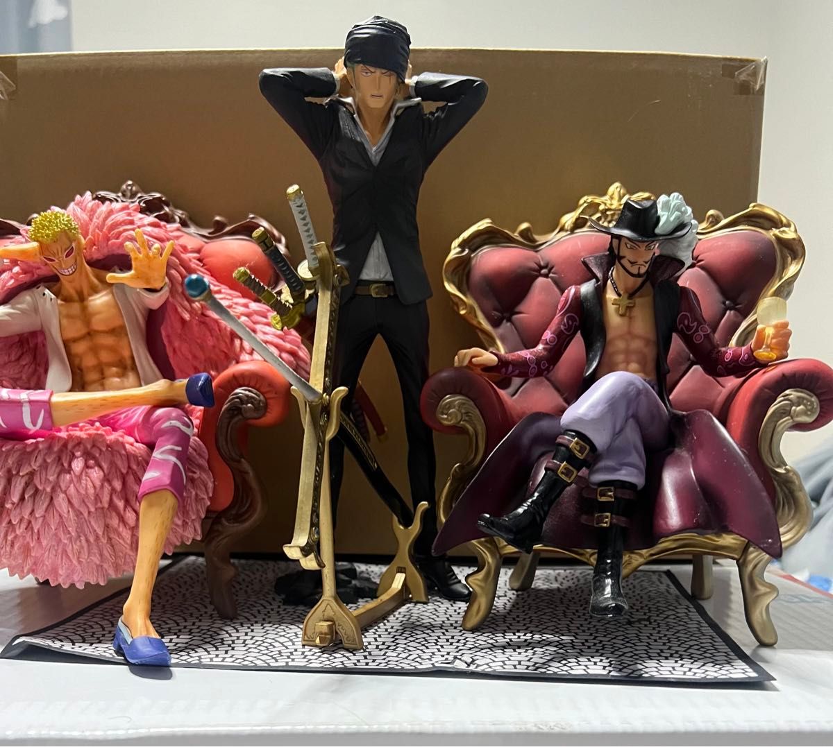 ワンピース海外フィギュア ドフラミンゴ ミホーク|Yahoo!フリマ ワンピース海外フィギュア ドフラミンゴ ミホーク|Yahoo!フリマ