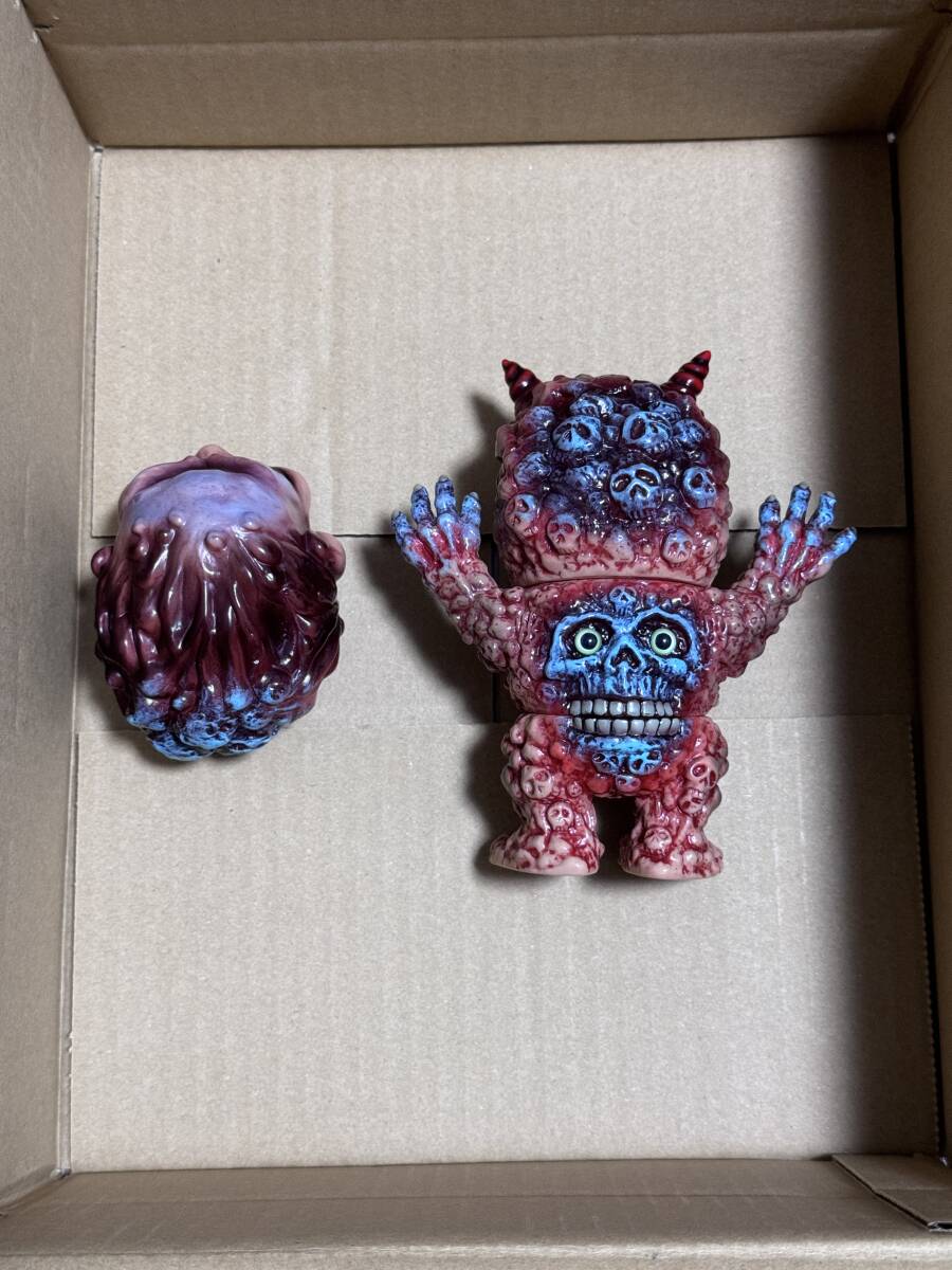 surrendertoys mutantvinylhardcore DX ソフビ 美品 IZUMONSTER surrendertoys mutantvinylhardcore DX ソフビ 美品 IZUMONSTER