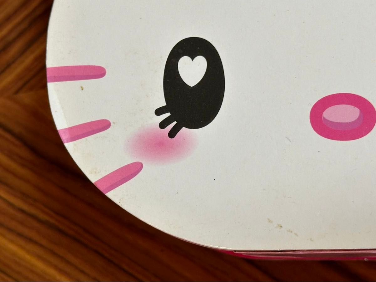 ユニバ ハローキティ キティちゃん 化粧バッグ バッグ 鞄 ユニバ ハローキティ キティちゃん 化粧バッグ バッグ 鞄