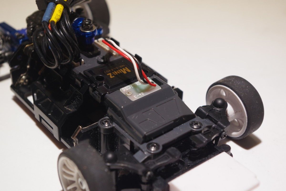 京商ミニッツ MR-04 MM EVO2 マクラーレン セナ GTR シャーシ 京商ミニッツ MR-04 MM EVO2 マクラーレン セナ GTR シャーシ