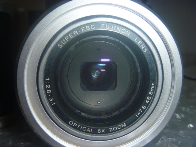 FUJIFILM 富士フィルム FinePix 4900Z デジタルカメラ ジャンク品_画像2