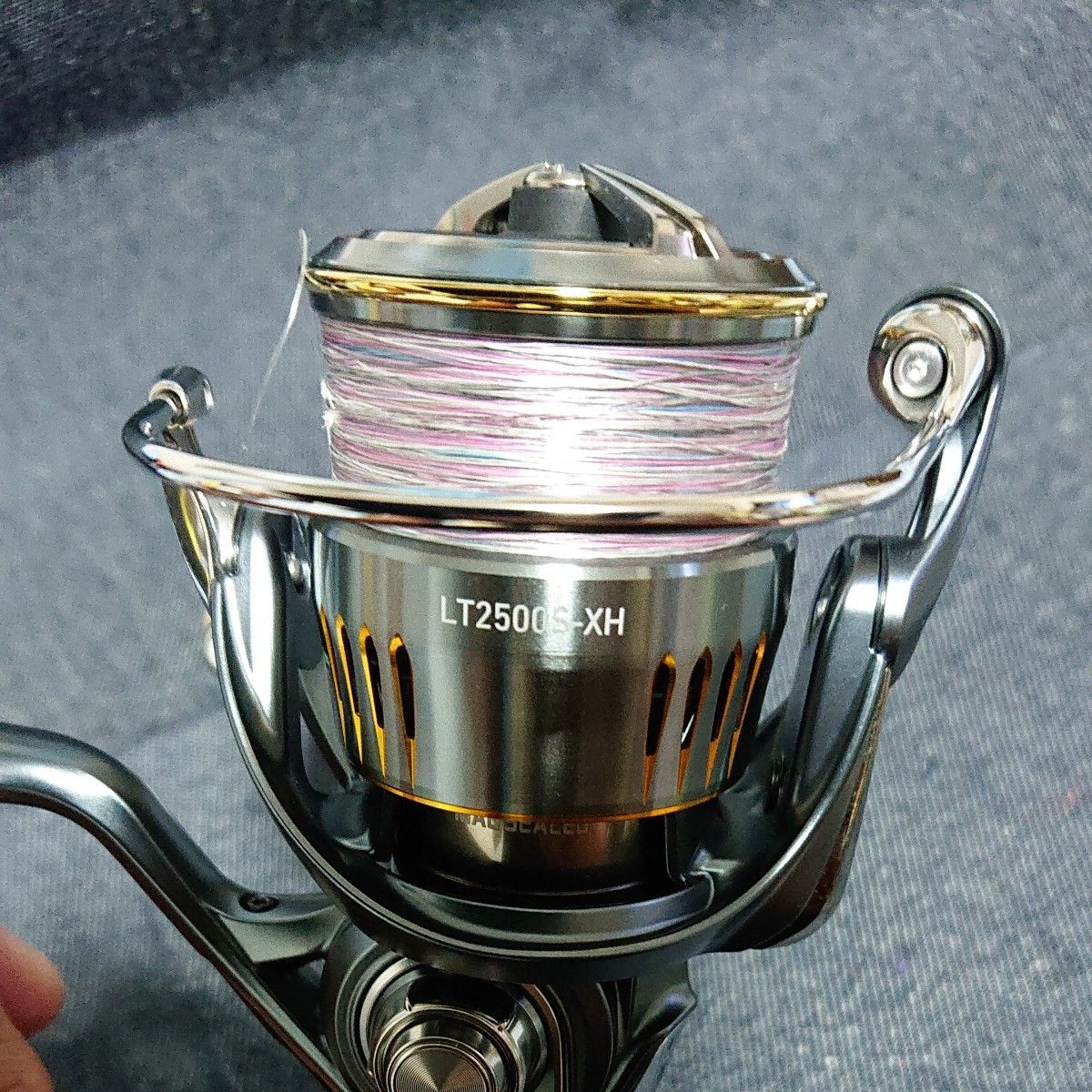 極美品 DAIWA ダイワ 23エアリティLT2500S-XH コルクノブ 極美品 DAIWA ダイワ 23エアリティLT2500S-XH コルクノブ