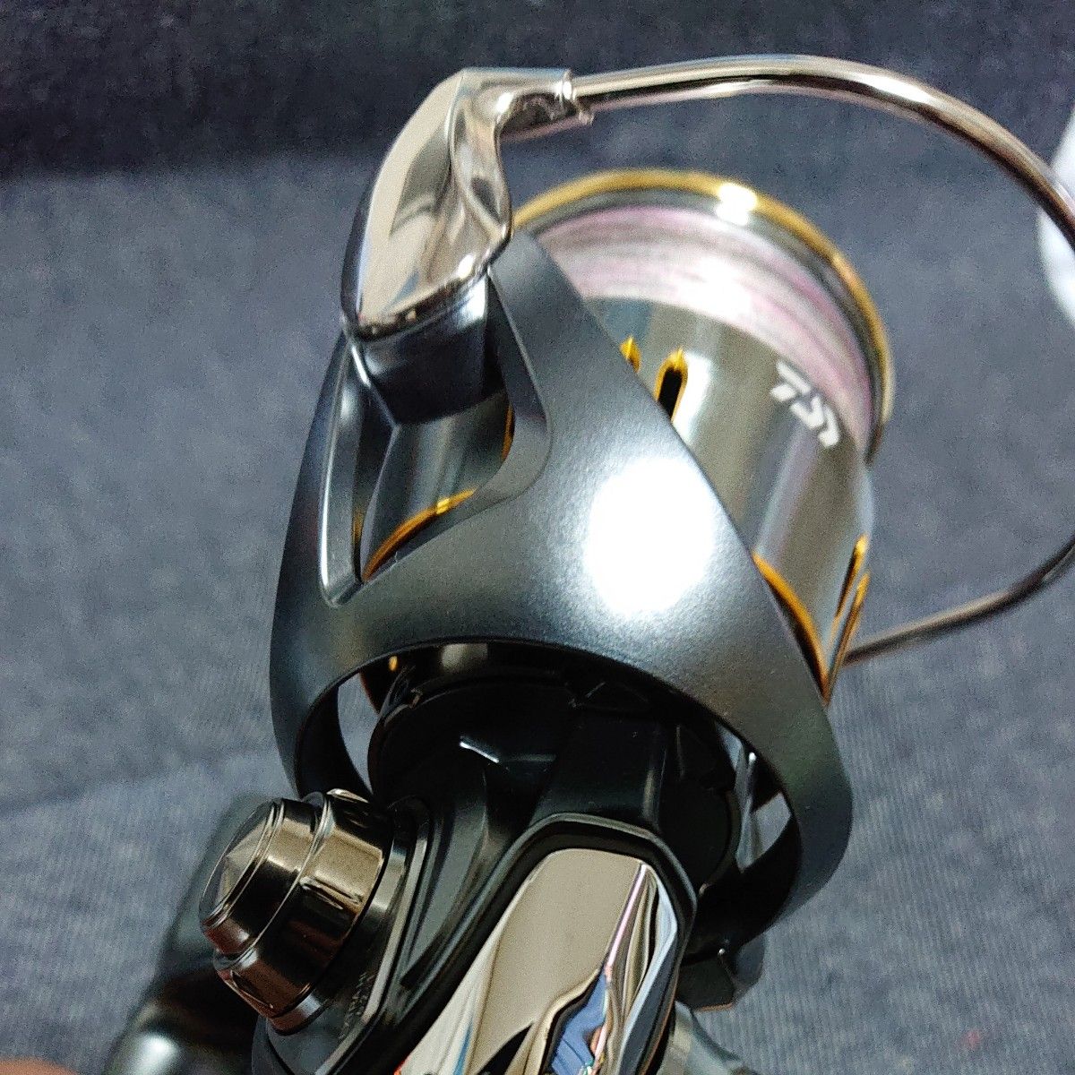 極美品 DAIWA ダイワ 23エアリティLT2500S-XH コルクノブ 極美品 DAIWA ダイワ 23エアリティLT2500S-XH コルクノブ