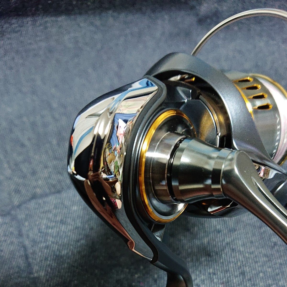 極美品 DAIWA ダイワ 23エアリティLT2500S-XH コルクノブ 極美品 DAIWA ダイワ 23エアリティLT2500S-XH コルクノブ