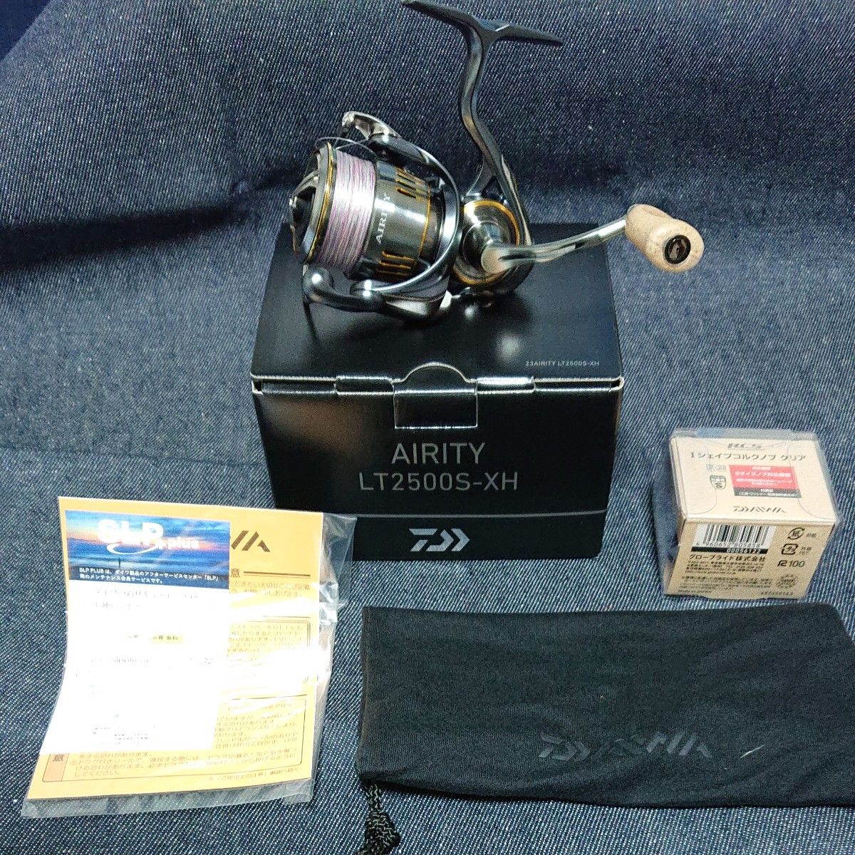 極美品 DAIWA ダイワ 23エアリティLT2500S-XH コルクノブ 極美品 DAIWA ダイワ 23エアリティLT2500S-XH コルクノブ