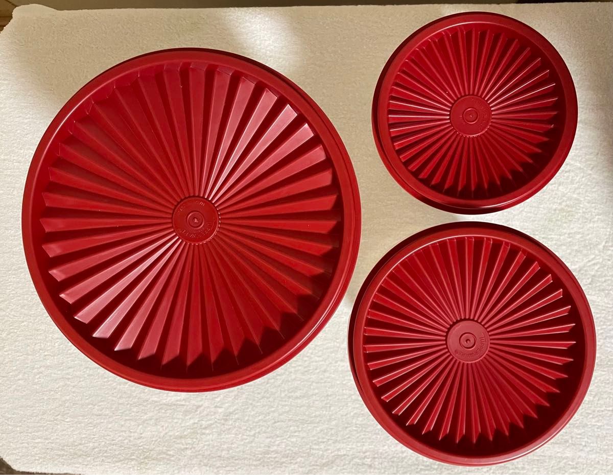 超高品質で人気の 美品》タッパーウェア Tupperware 3個セット マキシデコレーター 保存容器・ケース