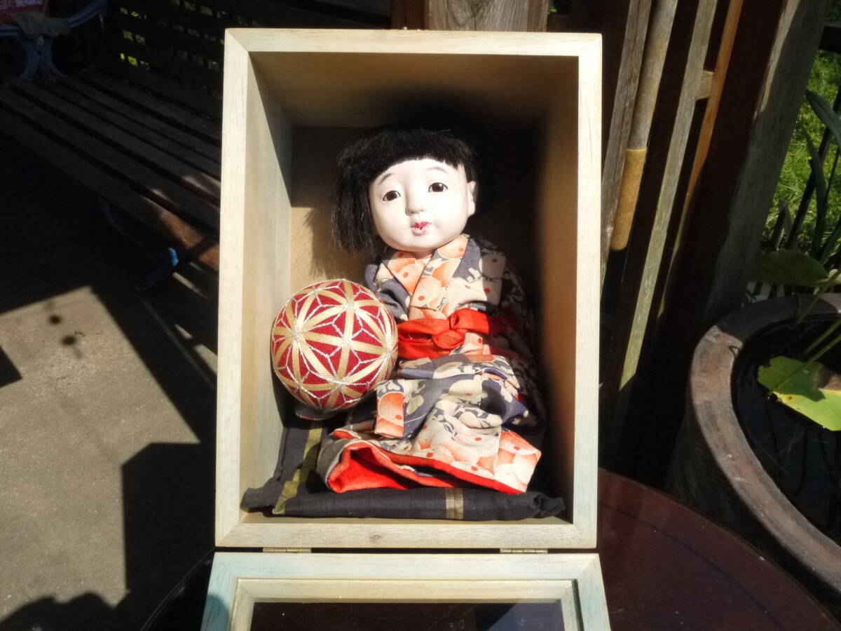 骨董品 日本人形 市松人形 男の子女の子 着物姿 木製ケース付 骨董品 日本人形 市松人形 男の子女の子 着物姿 木製ケース付