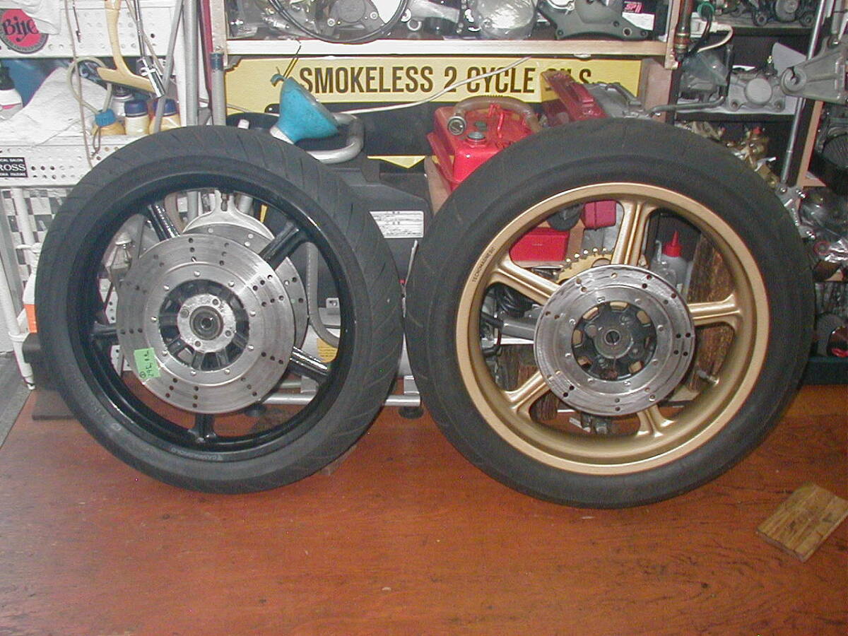 ■Z1RZ750FXKZ1000Mk.2■BITO R＆D JBパワー舊カンパニョーロ Z系4穴 マグネシウム 砂型ホイール タイヤディスク付■MAGTANJB1貴重希少Z2RS