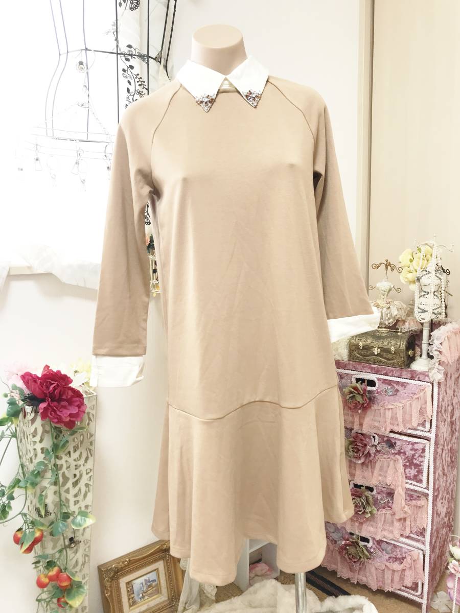  Lady's 2/M size : HusHush [HusHusH] world * collar * sleeve . taking out possible * One-piece regular price :4,990+ tax 