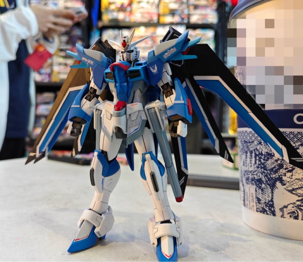極美品・塗装済】ガンダムSEED FREEDOM ライジングフリーダム 極美品・塗装済】ガンダムSEED FREEDOM ライジングフリーダム