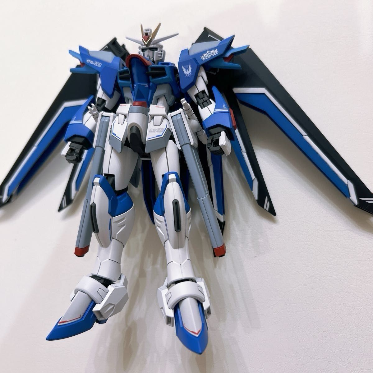 極美品・塗装済】ガンダムSEED FREEDOM ライジングフリーダム 極美品・塗装済】ガンダムSEED FREEDOM ライジングフリーダム