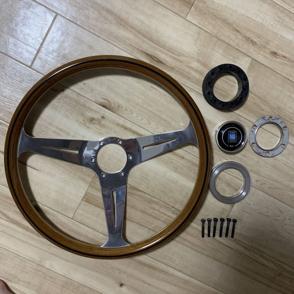 本物 綺麗 ナルディ NARDI クラシック ゴールド 36.5φ ウッド 本物 綺麗 ナルディ NARDI クラシック ゴールド 36.5φ ウッド