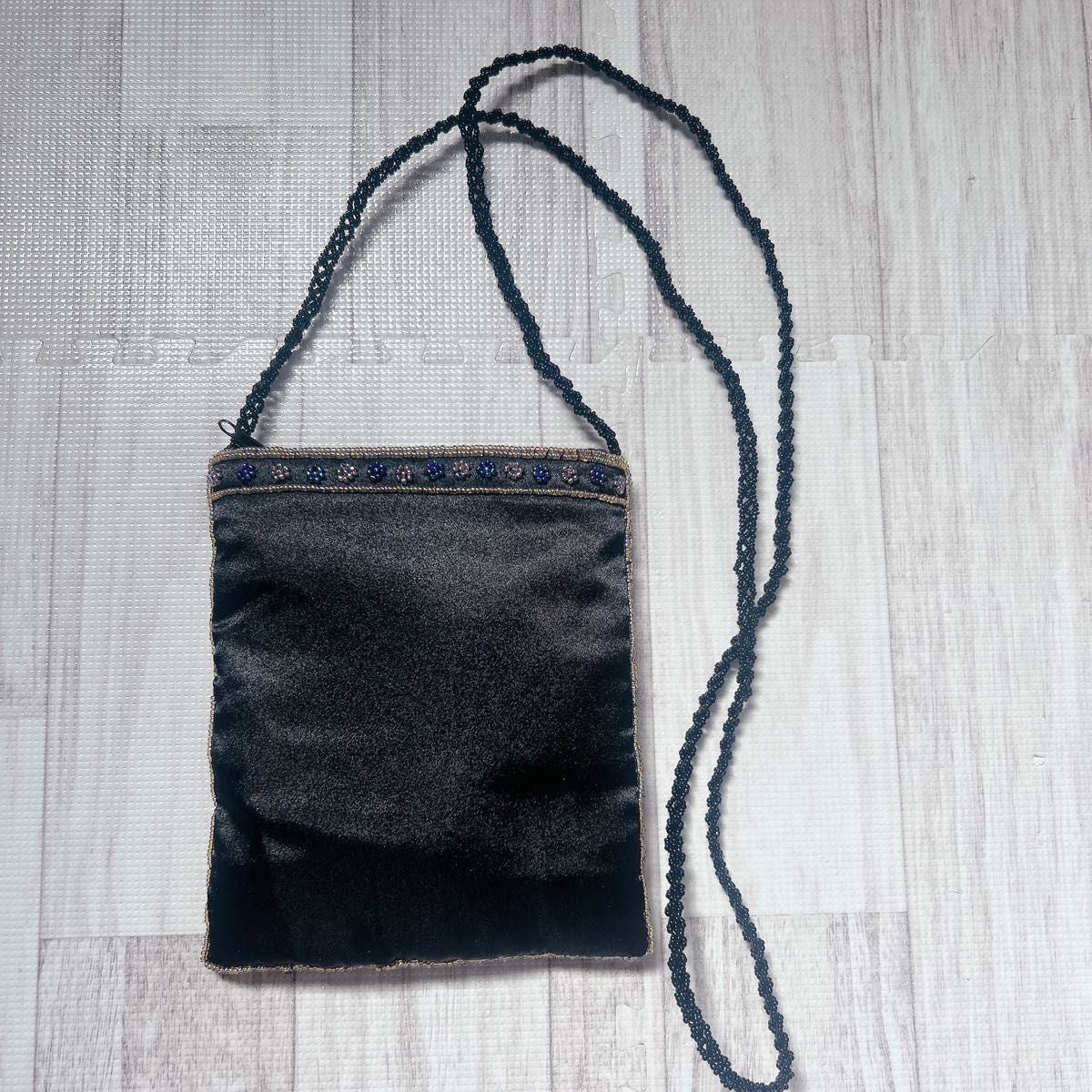 ビーズ刺繍ショルダーバッグ|Yahoo!フリマ(旧PayPayフリマ) ビーズ刺繍ショルダーバッグ|Yahoo!フリマ(旧PayPayフリマ)