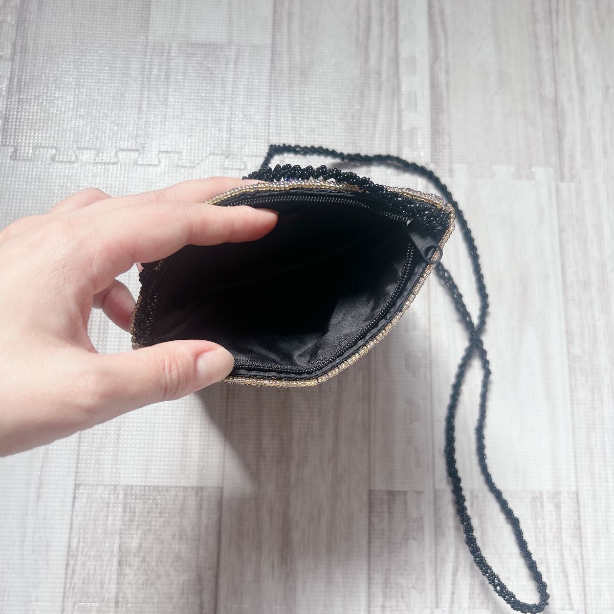 ビーズ刺繍ショルダーバッグ|Yahoo!フリマ(旧PayPayフリマ) ビーズ刺繍ショルダーバッグ|Yahoo!フリマ(旧PayPayフリマ)