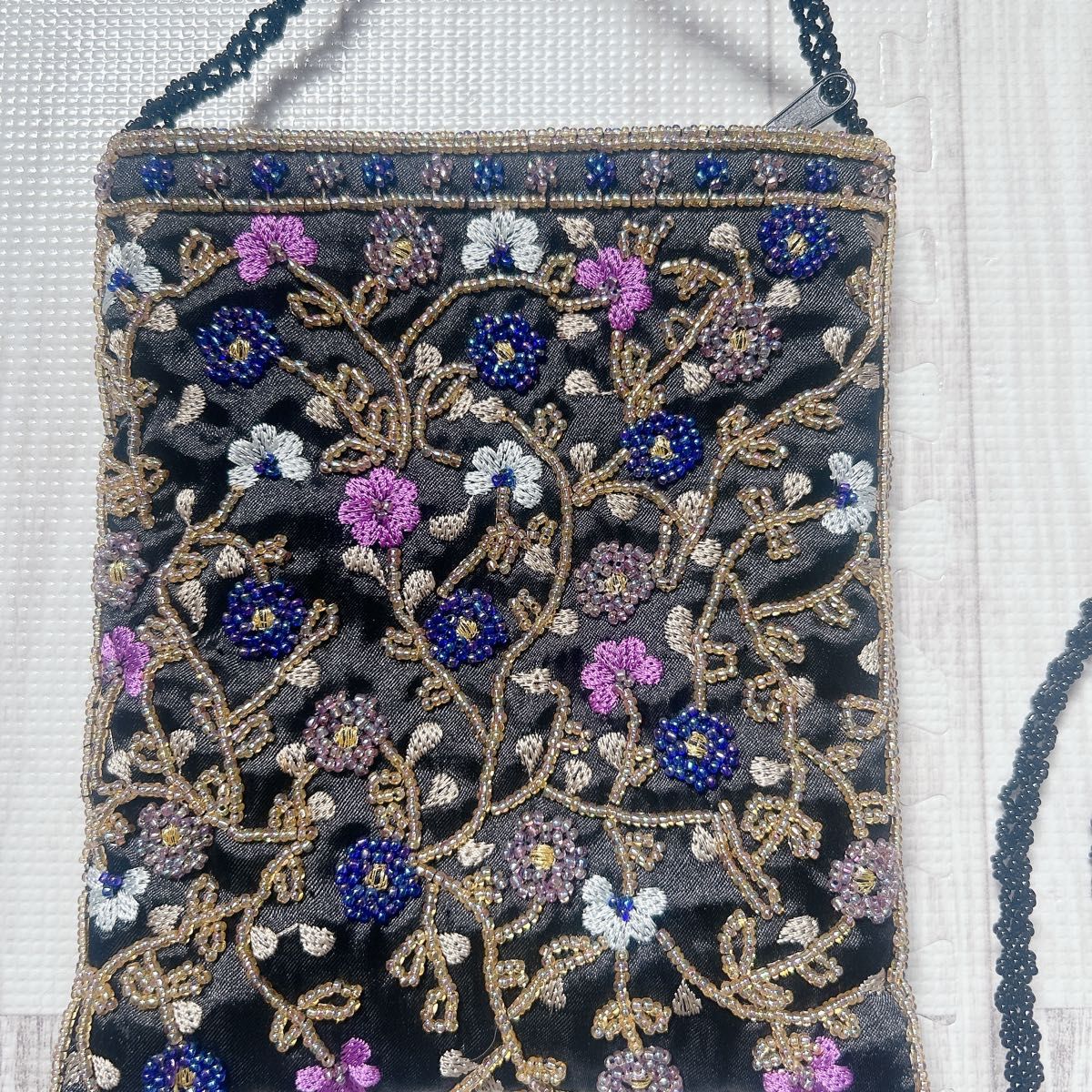 ビーズ刺繍ショルダーバッグ|Yahoo!フリマ(旧PayPayフリマ) ビーズ刺繍ショルダーバッグ|Yahoo!フリマ(旧PayPayフリマ)