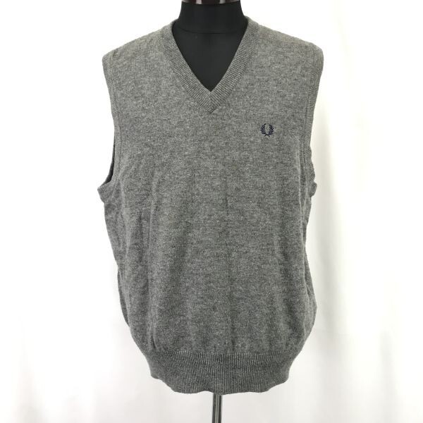 FRED PERRY/フレッドペリー ウールニットベスト【メンズO/gray FRED PERRY/フレッドペリー ウールニットベスト【メンズO/gray