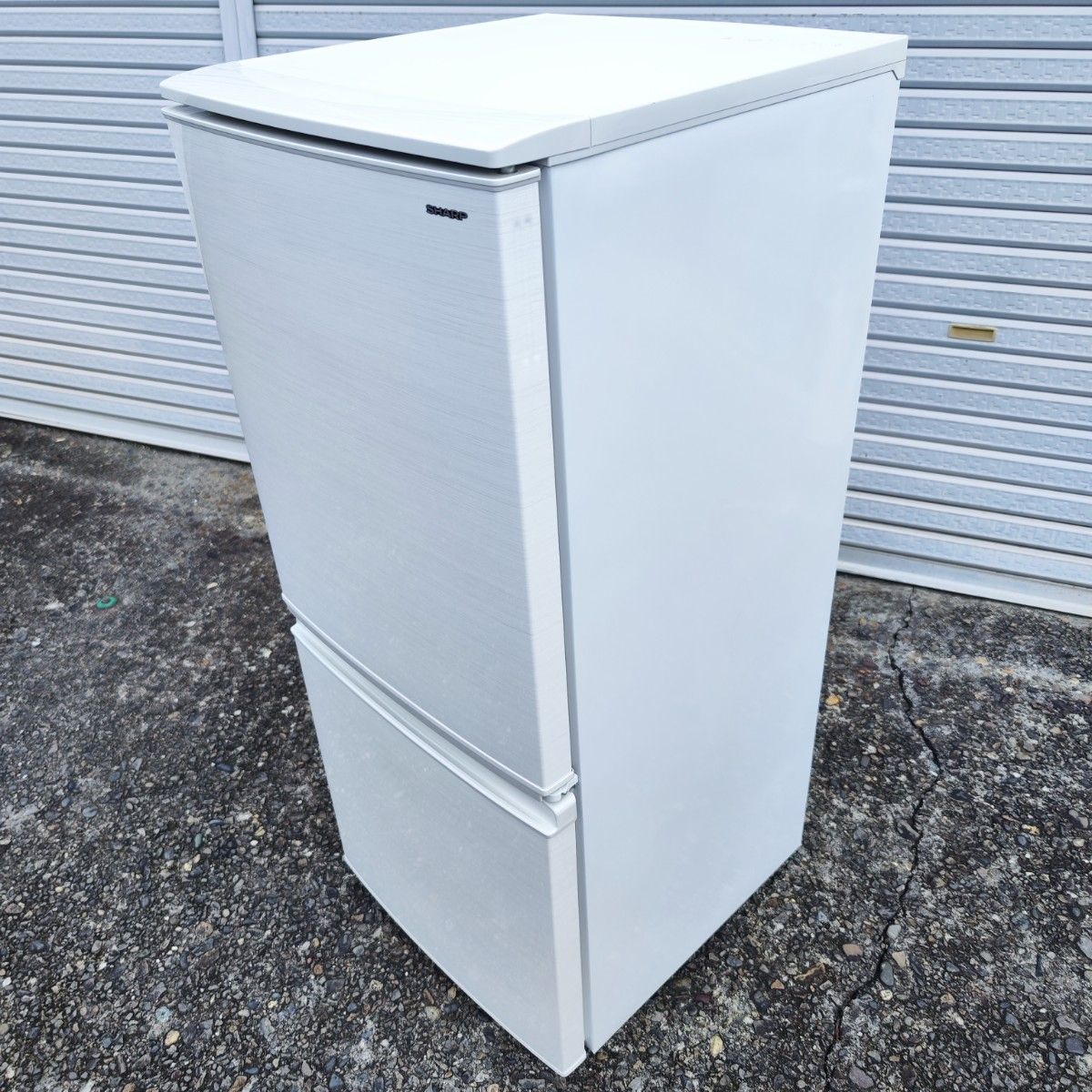 シャープ 冷蔵庫 137L つけかえどっちもドア ホワイト 除菌清掃 シャープ 冷蔵庫 137L つけかえどっちもドア ホワイト 除菌清掃