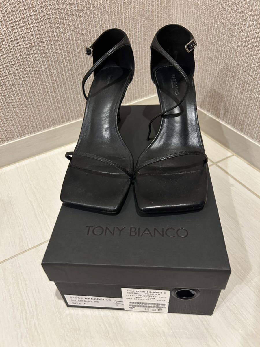 美品　TONY BIANCO ドゥーズィエムクラス　サンダル　黒