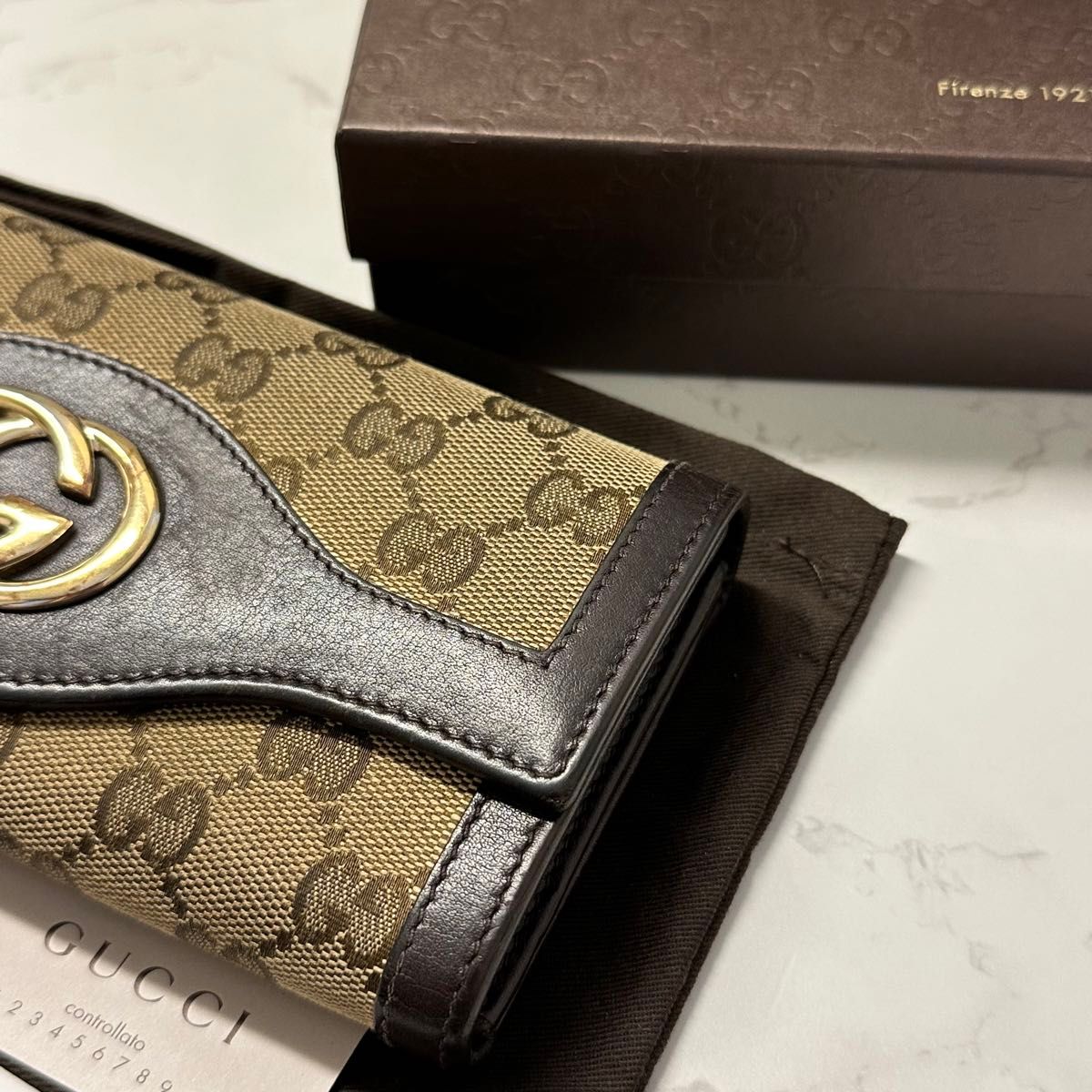 新品同様 グッチ GUCCI 財布 長財布 GGキャンバス 新品同様 グッチ GUCCI 財布 長財布 GGキャンバス