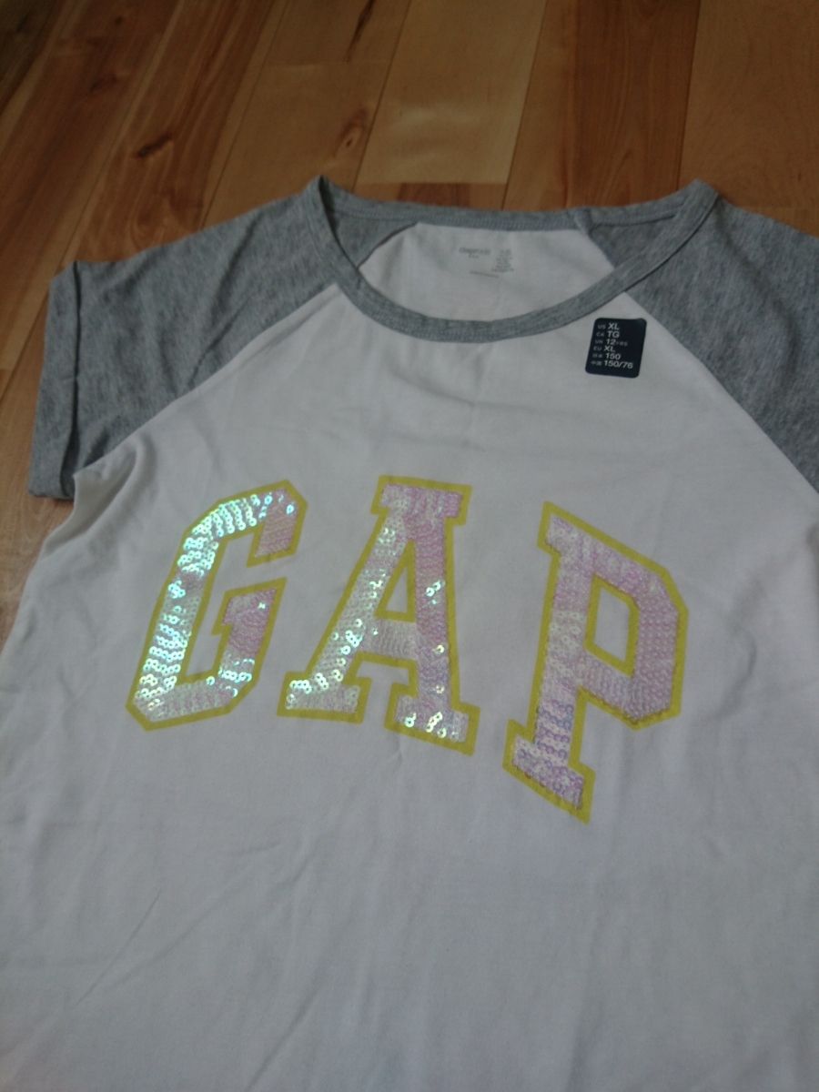 タグ付き新品★Gap KIDS スパンコールロゴ半袖Tシャツ 150サイズ　白×グレー_画像3