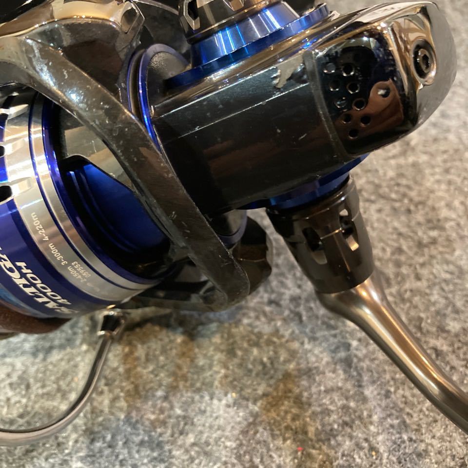 メンテ済】15 ソルティガ 4000H ギア交換済み ダイワ 機関良好 メンテ済】15 ソルティガ 4000H ギア交換済み ダイワ 機関良好