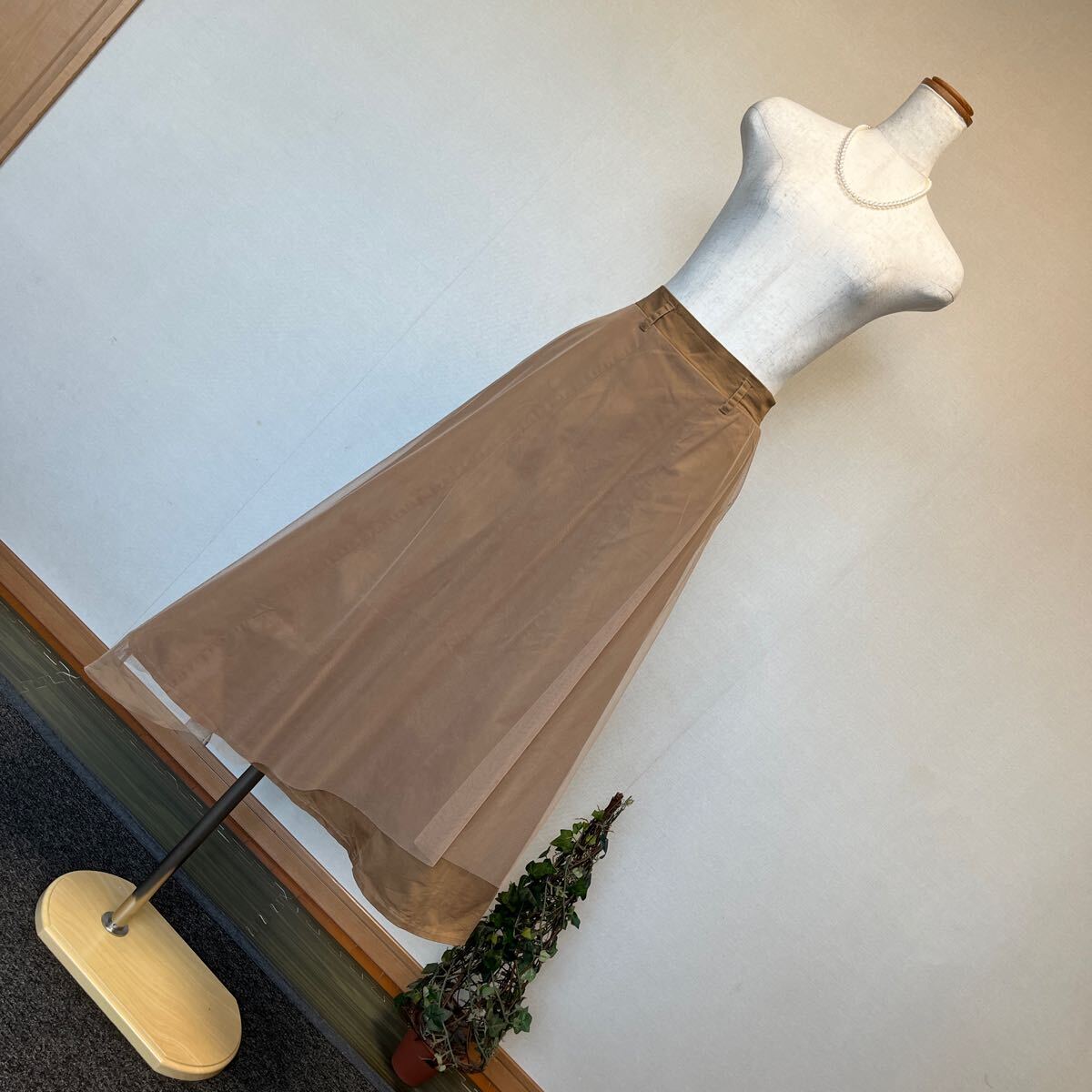 10-6数回使用&g'aime アンジェム　チュールロング丈イレヘムフレアスカート　レイヤード総レース変形アシンメトリーロングスカート　9号Ｍ