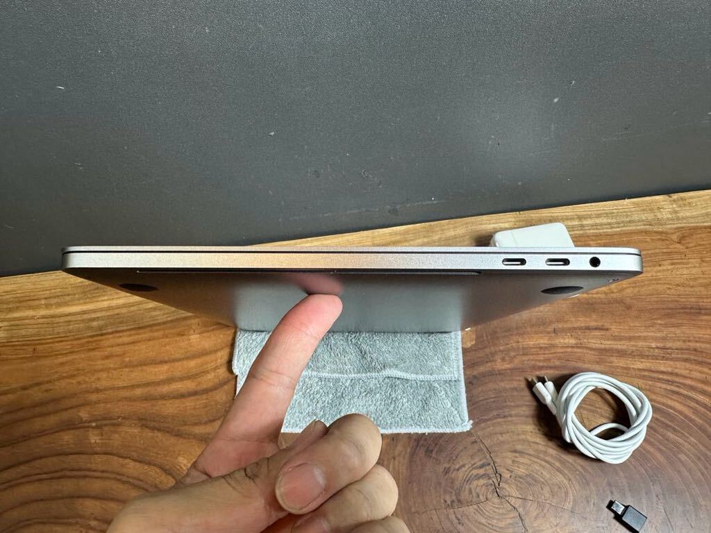 美品充電1回」Apple MacBook PRO Retina 13inch 2018/CPUi5 2 美品充電1回」Apple MacBook PRO Retina 13inch 2018/CPUi5 2