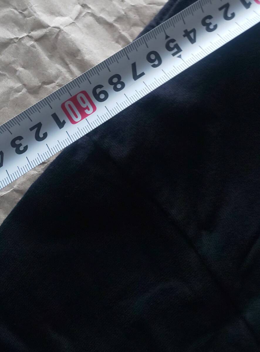 肩幅約60㎝