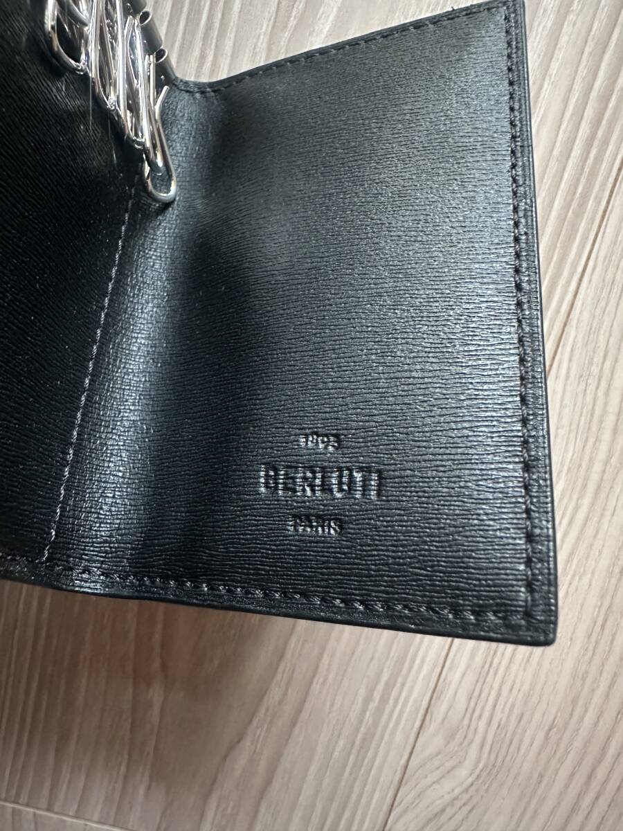 特注品 Berluti Iroko Scrit Swip Leather Key Case 特注品 Berluti Iroko Scrit Swip Leather Key Case
