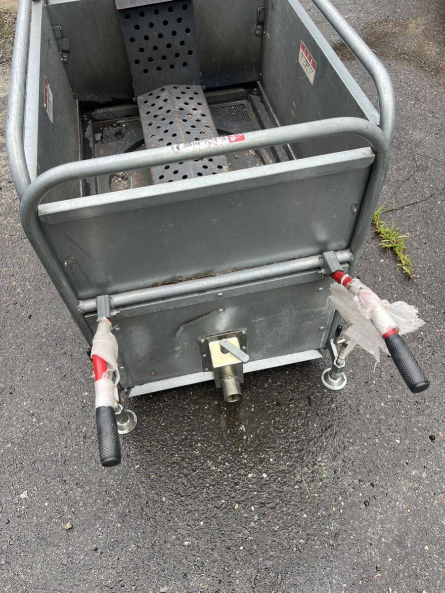 ヒルコ 100V/灯油 移動式 融雪機 融雪王 太郎HR-1500-40GA 中古 ヒルコ 100V/灯油 移動式 融雪機 融雪王 太郎HR-1500-40GA 中古