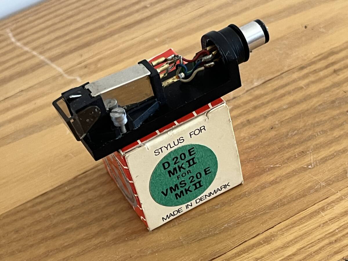 送料込 動作品 ORTOFON VMS20E MKII 純正替針付き オルトフォン 送料込 動作品 ORTOFON VMS20E MKII 純正替針付き オルトフォン