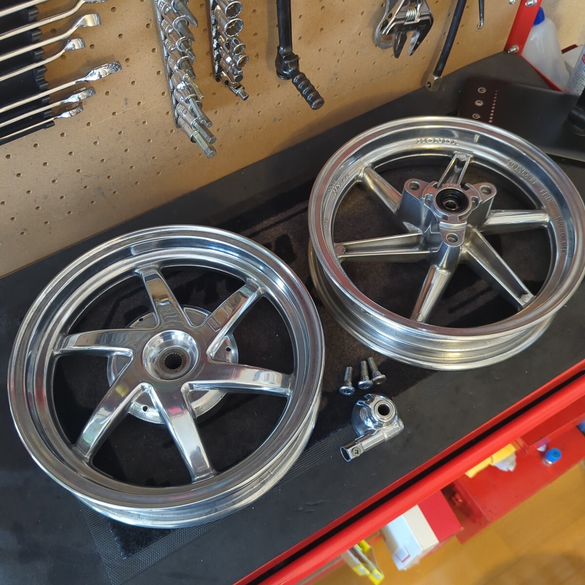 ホンダ純正 ディオ ライブディオzx ズーマー タクト ホイール ホンダ純正 ディオ ライブディオzx ズーマー タクト ホイール