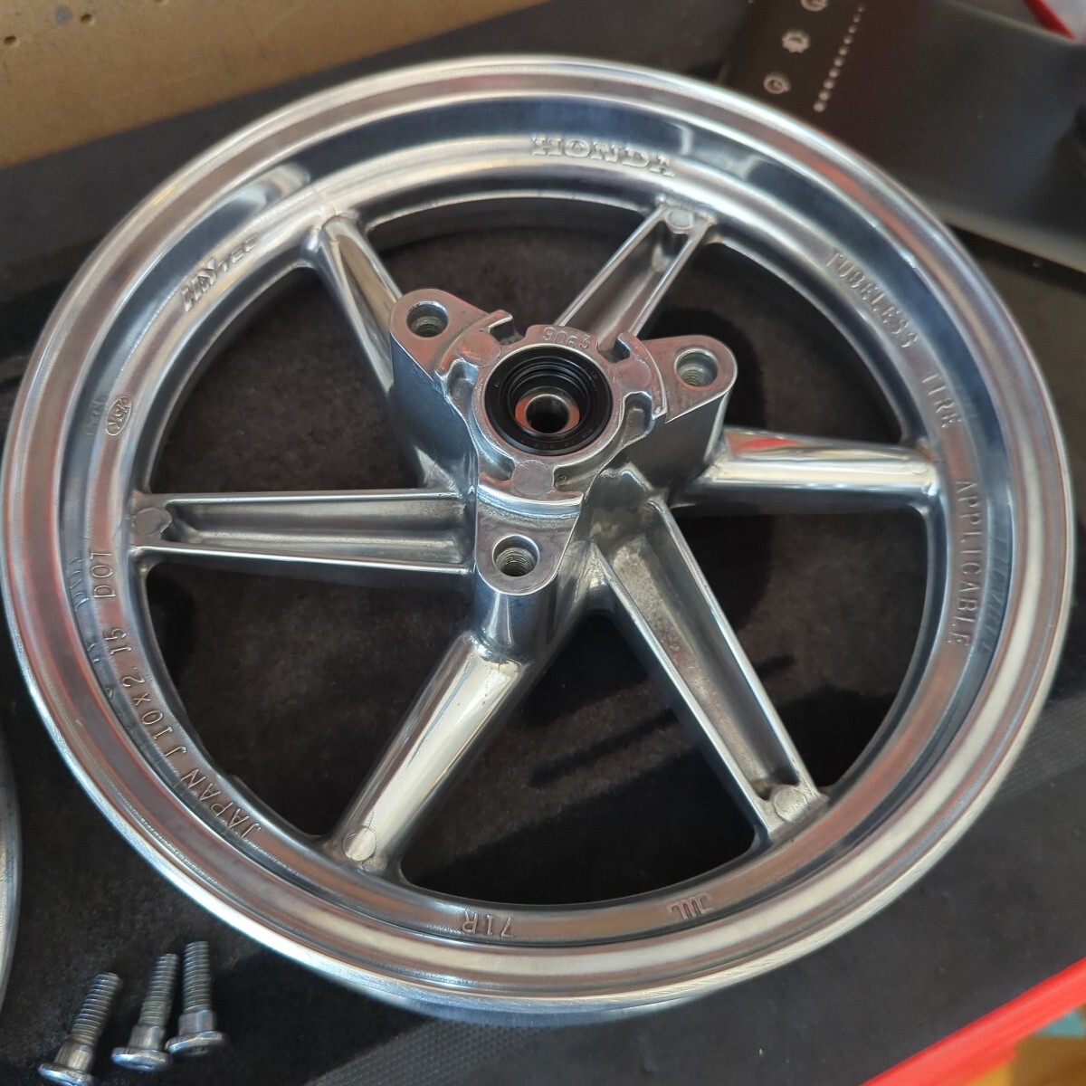 ホンダ純正 ディオ ライブディオzx ズーマー タクト ホイール ホンダ純正 ディオ ライブディオzx ズーマー タクト ホイール