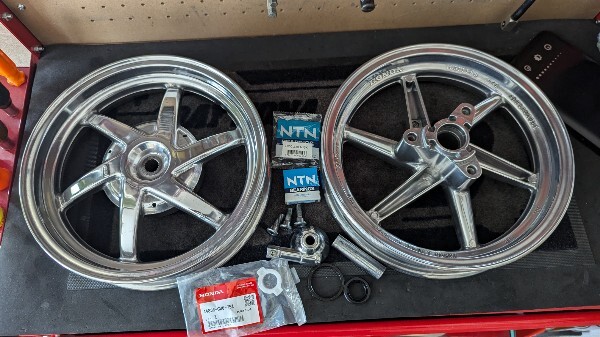 ホンダ純正 ディオ ライブディオzx ズーマー タクト ホイール ホンダ純正 ディオ ライブディオzx ズーマー タクト ホイール