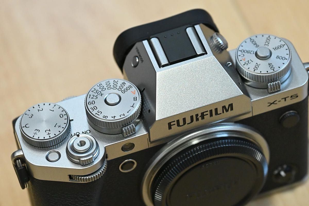 FUJIFILM X-T5 ミラーレスカメラ ボディ(シルバー)|Yahoo FUJIFILM X-T5 ミラーレスカメラ ボディ(シルバー)|Yahoo