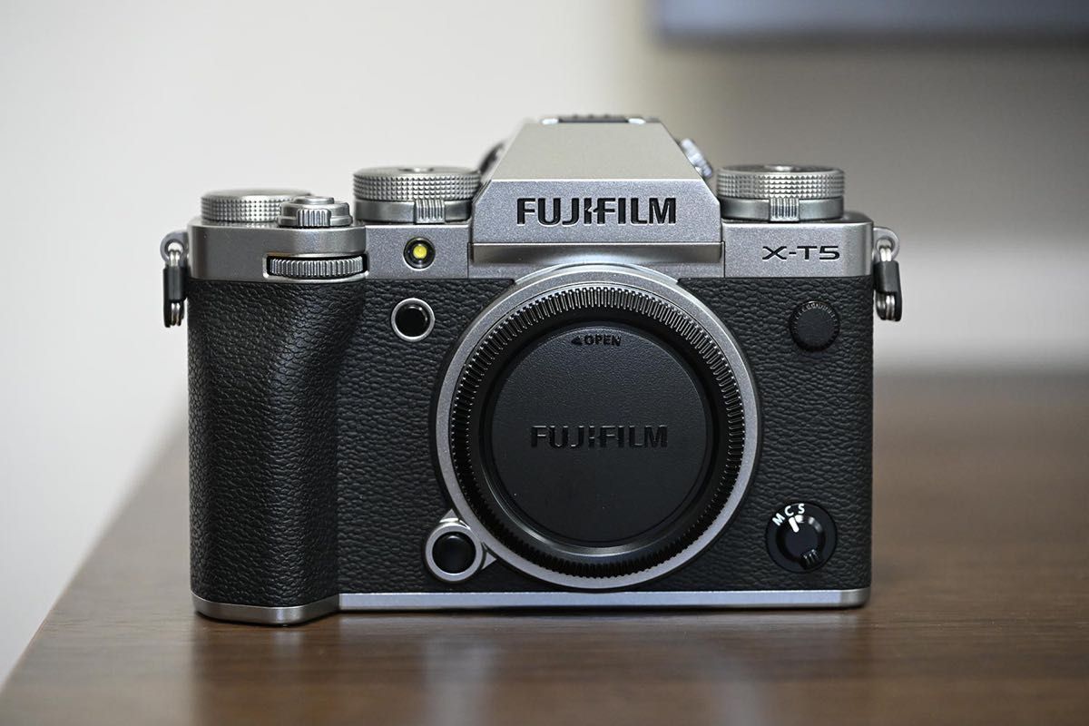 FUJIFILM X-T5 ミラーレスカメラ ボディ(シルバー)|Yahoo FUJIFILM X-T5 ミラーレスカメラ ボディ(シルバー)|Yahoo