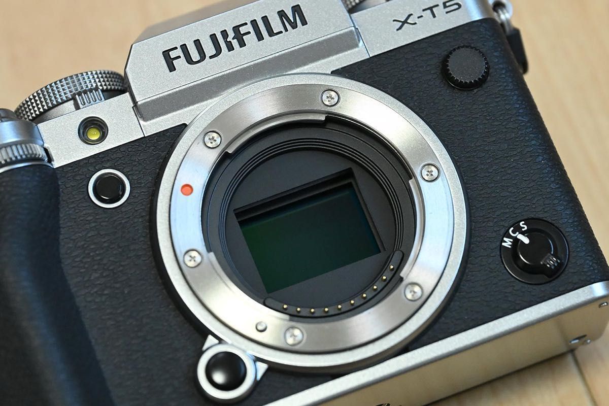 FUJIFILM X-T5 ミラーレスカメラ ボディ(シルバー)|Yahoo FUJIFILM X-T5 ミラーレスカメラ ボディ(シルバー)|Yahoo