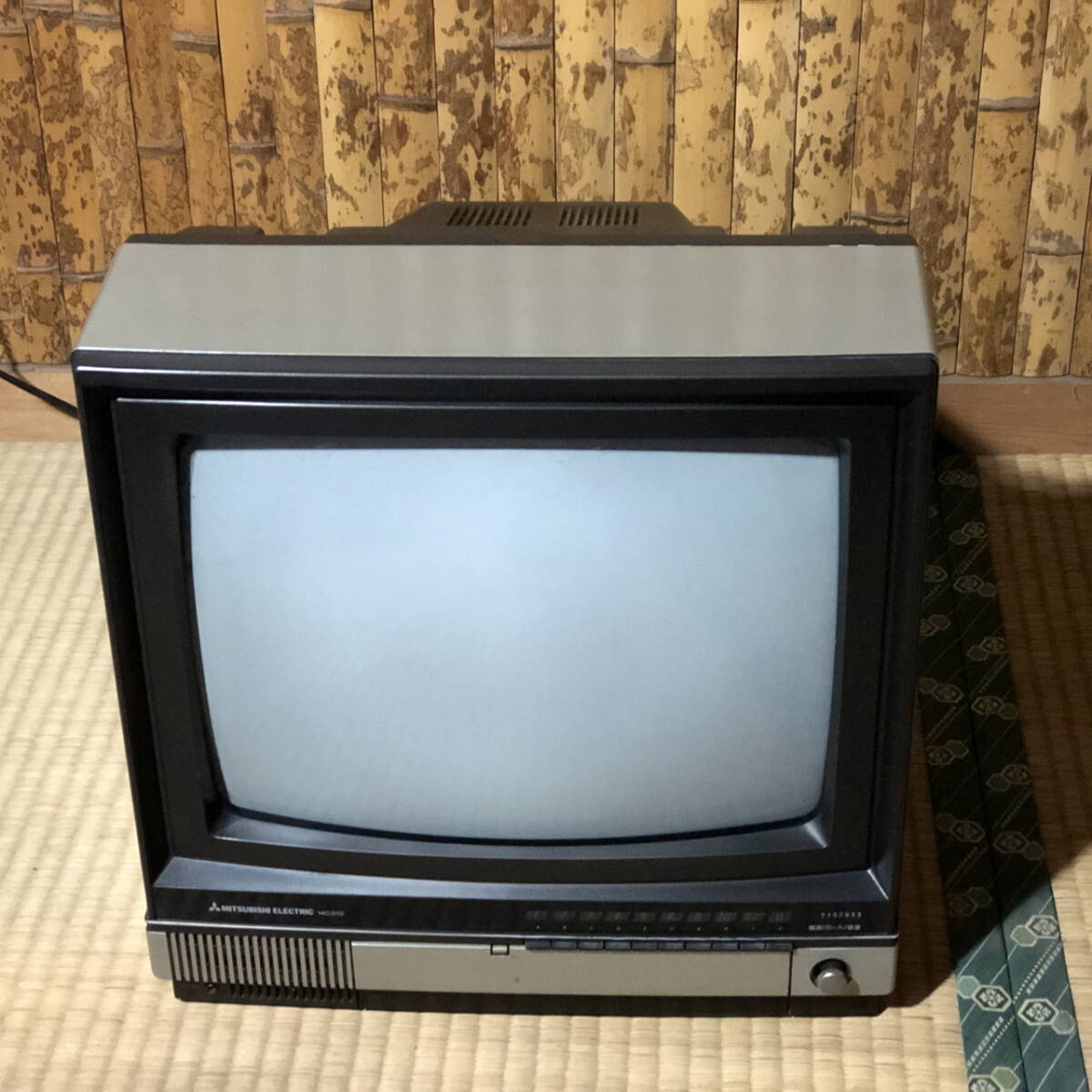 Clarion 気安 ZM-1200A カラーテレビ ブラウン管 昭和レトロ Clarion 気安 ZM-1200A カラーテレビ ブラウン管 昭和レトロ
