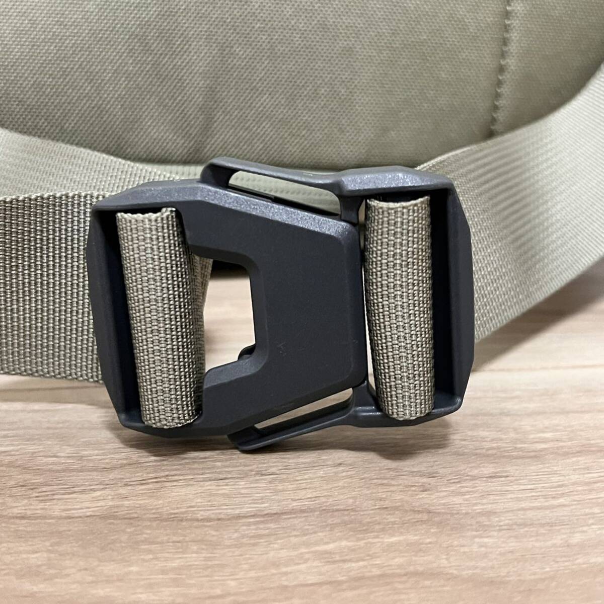 新品 SIMMS シムス ウエストバッグ トリビュータリーボディ 新品 SIMMS シムス ウエストバッグ トリビュータリーボディ
