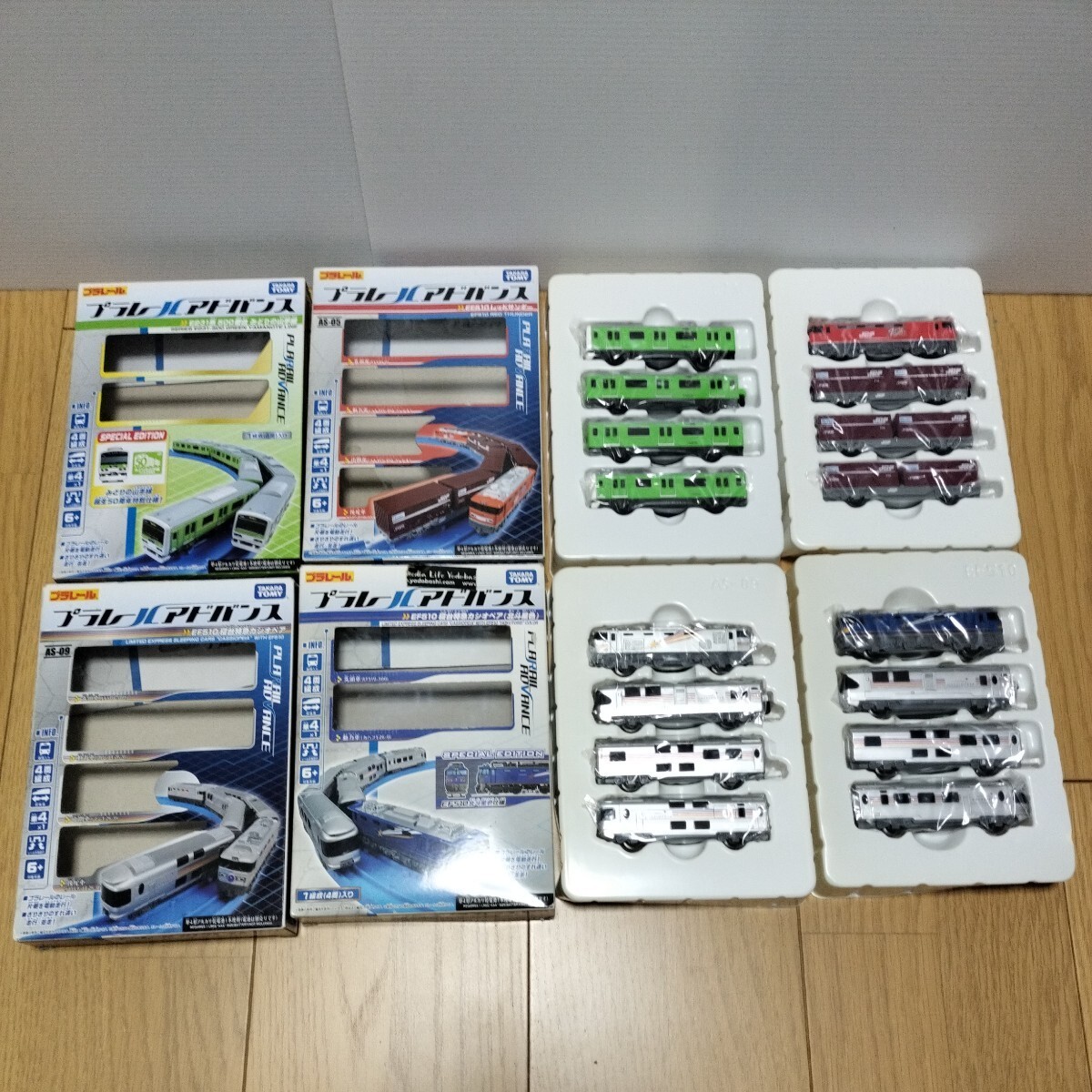 懐かしい】レア 山手線 田の字窓 古いプラレール メッキ 日本製 懐かしい】レア 山手線 田の字窓 古いプラレール メッキ 日本製