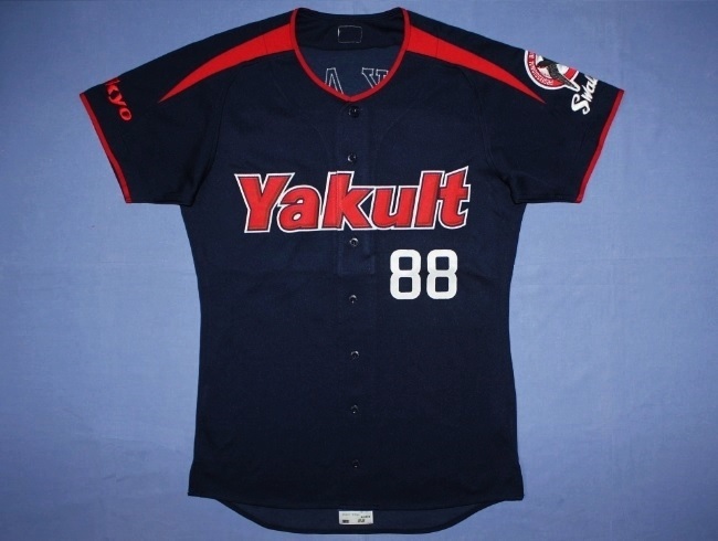 人気商品ランキング ランキング第1位 ヤクルトスワローズ32 尾花高夫 1988-89実使用 実使用、サイン入り
