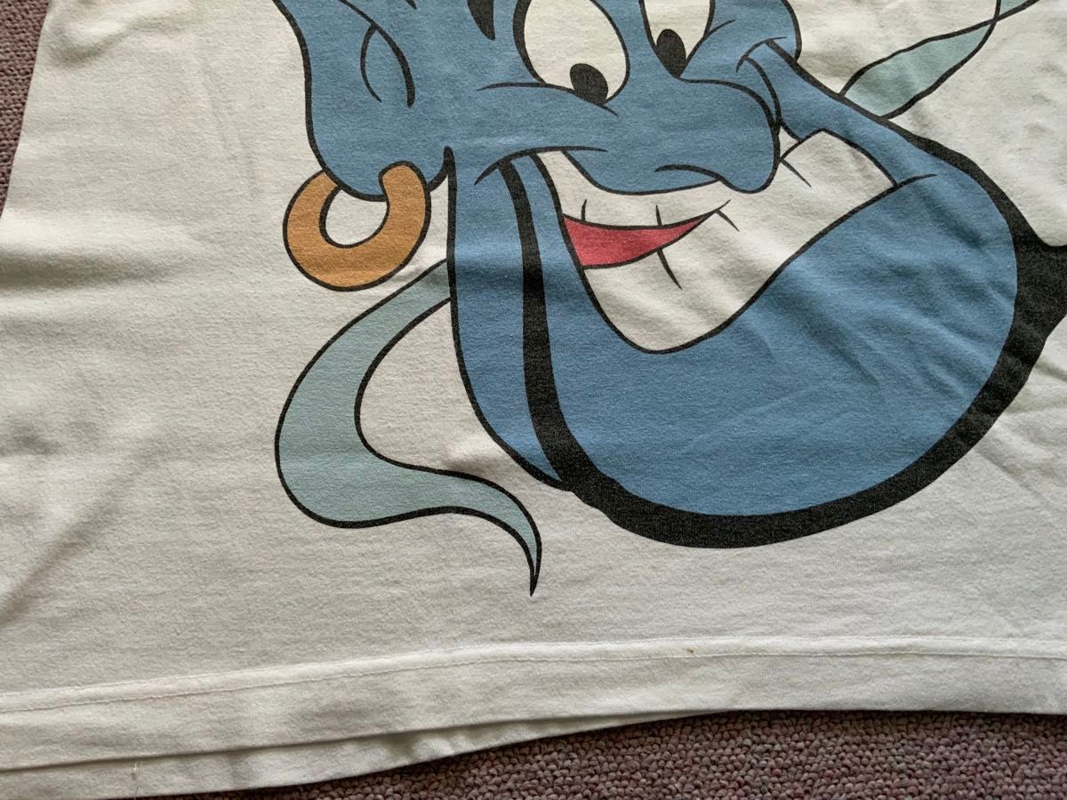 90s ヴィンテージ USA製 ディズニーTシャツ ジーニー(アラジン 90s ヴィンテージ USA製 ディズニーTシャツ ジーニー(アラジン