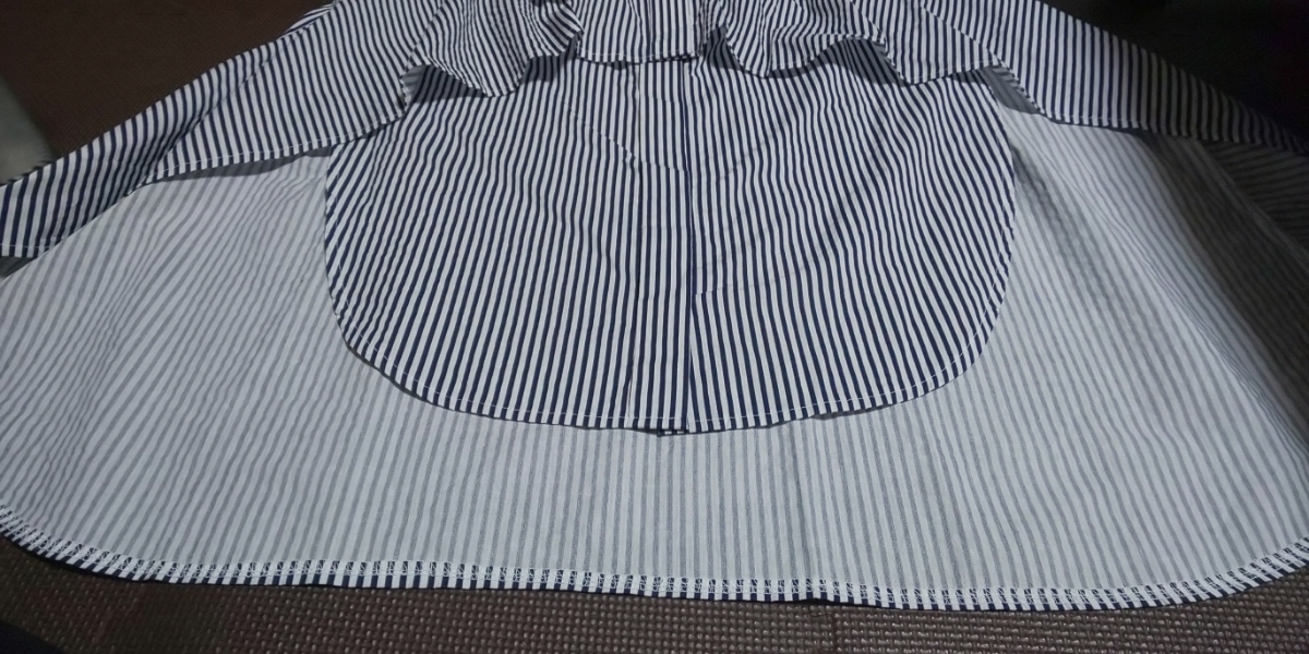 新品同様CHEEKストライプ裾2段フリルAラインロングシャツ サイズF_画像2