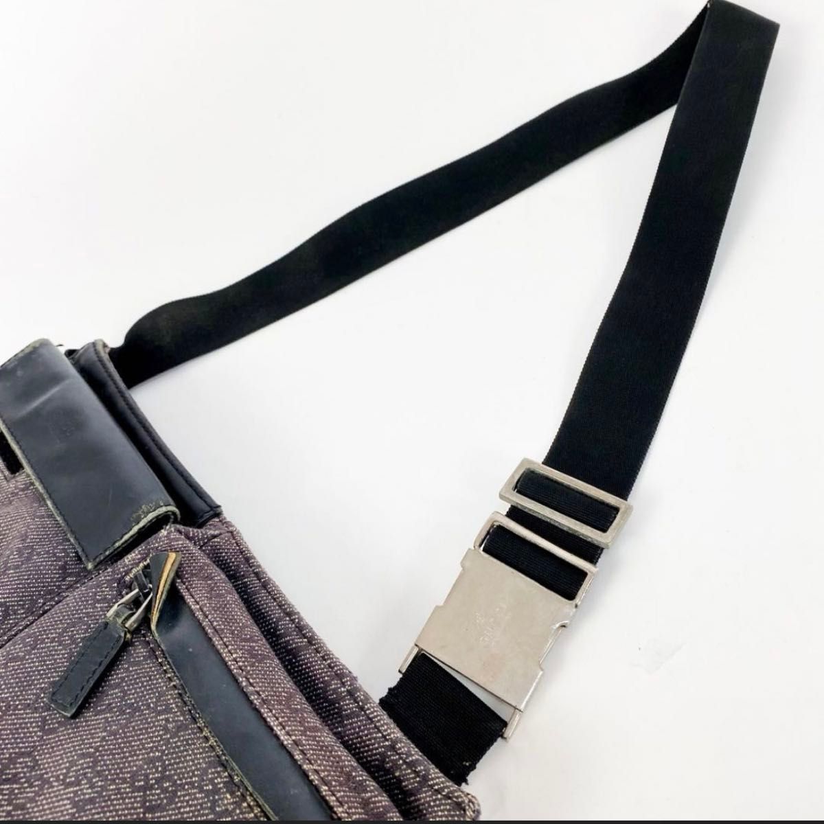 GUCCI グッチ ウエストポーチ ボディバッグGG柄 ブラウン GUCCI グッチ ウエストポーチ ボディバッグGG柄 ブラウン