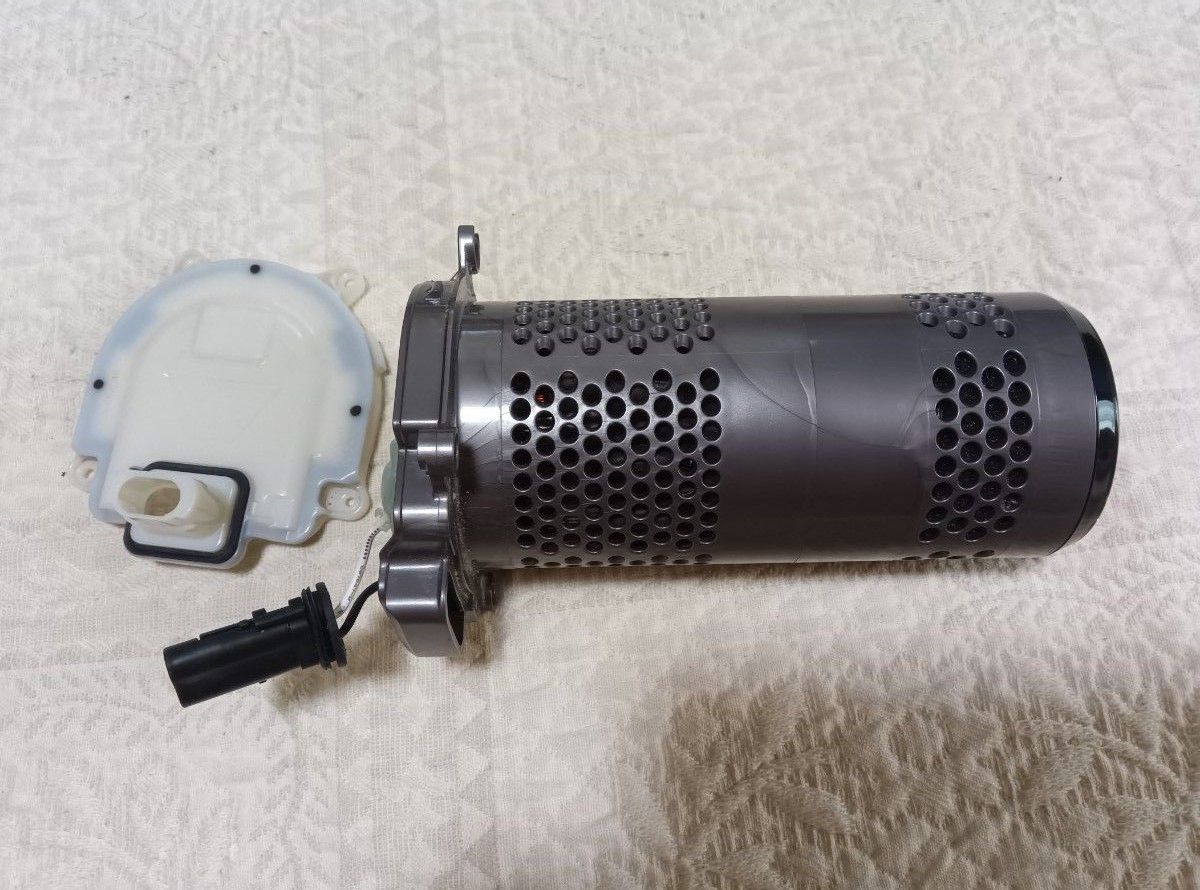 ダイソン V11-sv14 モーター部品/基盤破損有 修理出来る方向き ダイソン V11-sv14 モーター部品/基盤破損有 修理出来る方向き